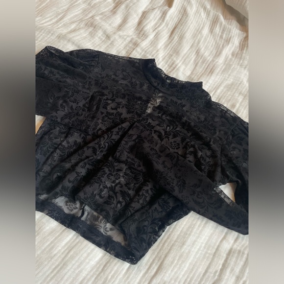 Black mock neck long sleeve floral blouse - Picture 6 of 6